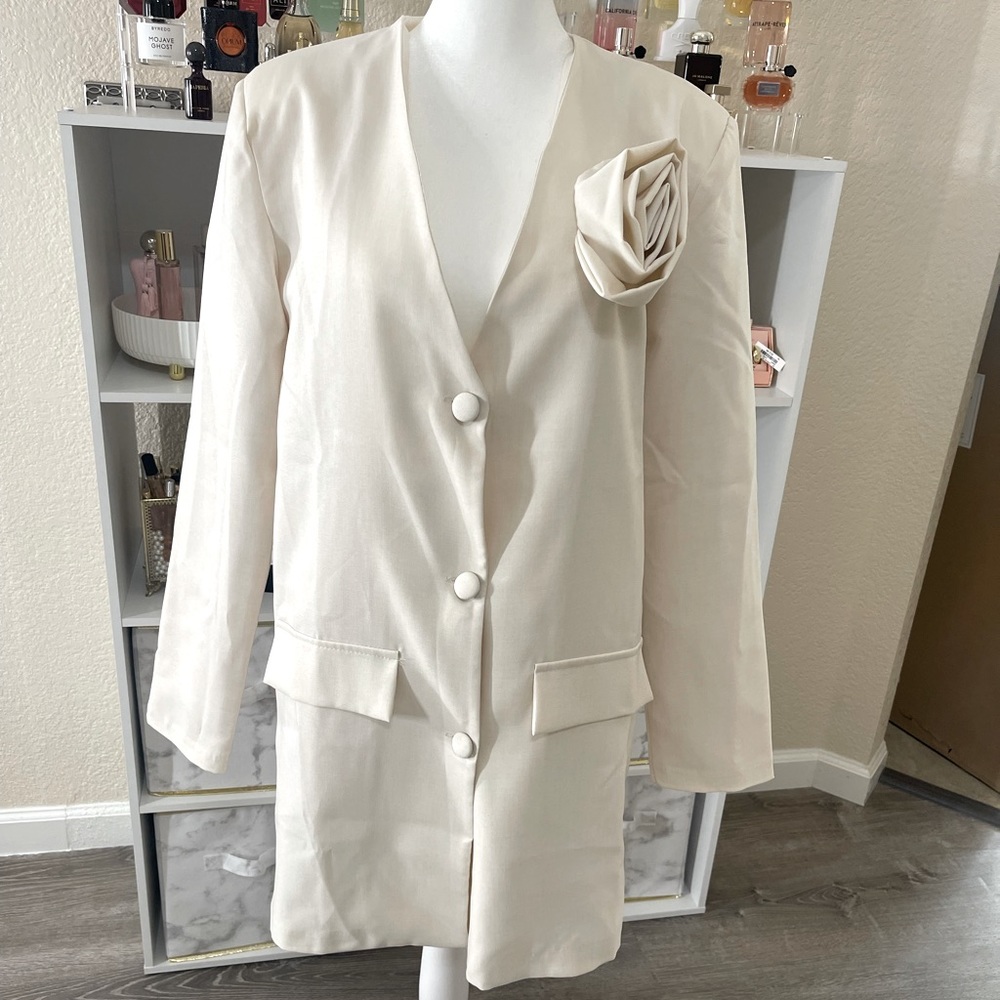 NWT blazer dress. Size 2